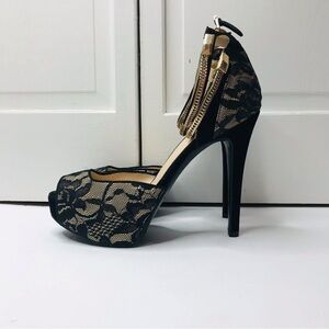 GUESS Black Lace Open Toe Stiletto Heels Size 9